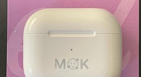 Used
													Apple AirPods 3rd Gen - MagSafe Case, photo 2 of 5