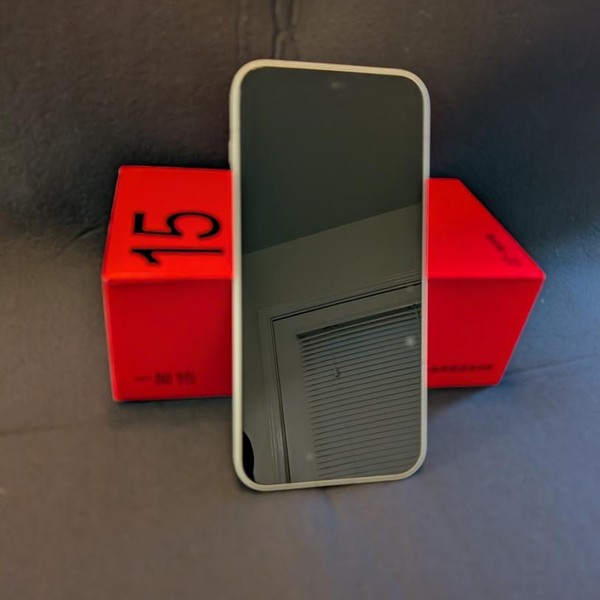 OnePlus 15 - Unlocked, 256 GB, Sand Storm, 12 GB
