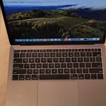 Good MacBook Air 2018 - 13 inch - 512 GB, Gray, 16 GB, Intel Core i5