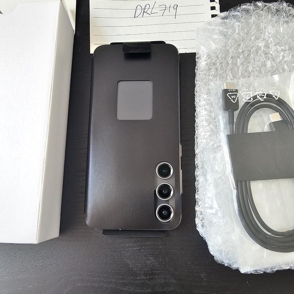 Samsung Galaxy S23 FE - Unlocked Non-US, 128 GB, Graphite, 8 GB, SM-S711W