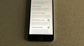 Good
													Apple iPhone SE 2nd Gen 2020 - Cricket, White, 64 GB, A2275, photo 2 of 5