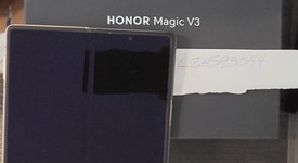 Good
													Honor Magic V3 - Unlocked Non-US, Brown, 512 GB, 12 GB, photo 2 of 7