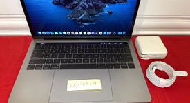Good
													MacBook Pro 2017 (With Touch Bar) - 13" - I5, Gray, 512 GB, 8 GB, photo 2 of 8