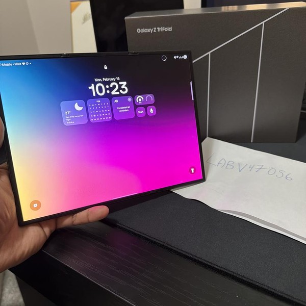 Galaxy Z Trifold - Unlocked, 512 GB, Crafted Black, 16 GB, SM-F968U1