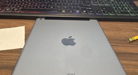 Good
													Apple iPad 6th Gen - Unlocked, Silver, 32 GB, A1954, photo 4 of 5