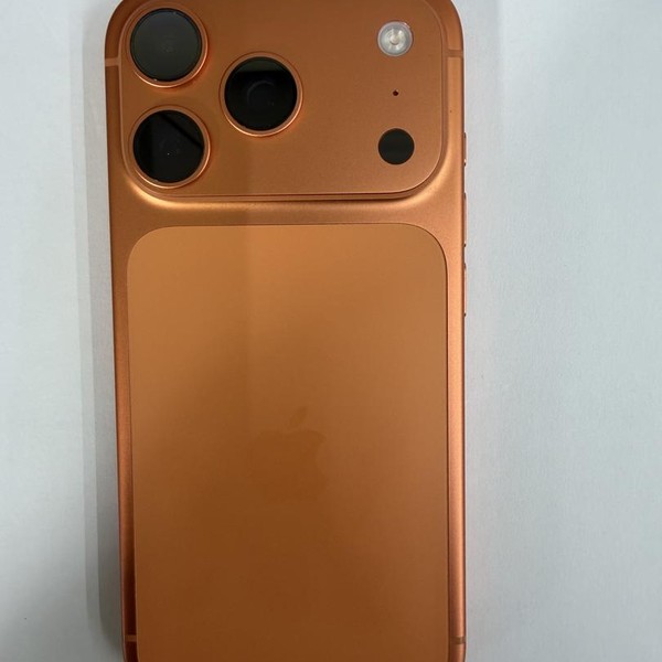 Apple iPhone 17 Pro - Unlocked Non-US, 256 GB, Cosmic Orange, A3522
