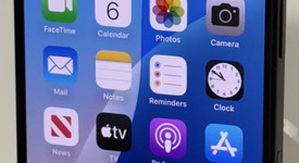 Mint
													Apple iPhone 16 - Unlocked, Black, 128 GB, A3081, photo 3 of 12