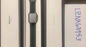 Mint
													Apple Watch Series 3 42mm - Gray, A1859, Aluminum - GPS, photo 3 of 4