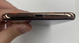 Good
													Apple iPhone Xs Max - Unlocked, Gold, 256 GB, A1921, photo 4 of 9
