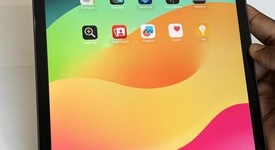 Mint
													Apple iPad 7th Gen - Unlocked, Gray, 128 GB, A2200, photo 3 of 14