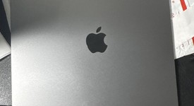 Good
													Apple iPad Pro 12.9" 6th Gen 2022 - Unlocked, Gray, 256 GB, photo 5 of 7