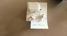 Used
													Apple AirPods Pro 1st Gen - Wireless Case, photo 2 of 2