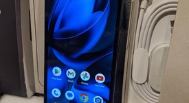Mint
													Google Pixel 9a - Unlocked, Obsidian, 128 GB, 8 GB, photo 4 of 17