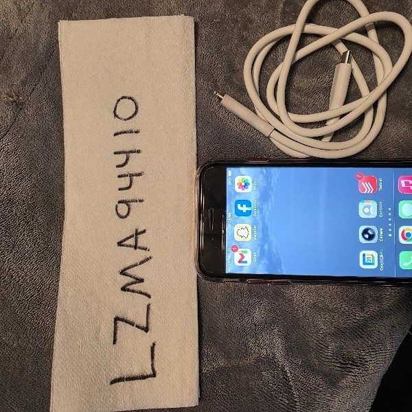 Apple iPhone SE 2nd Gen 2020 - Unlocked, 128 GB, Red, A2275