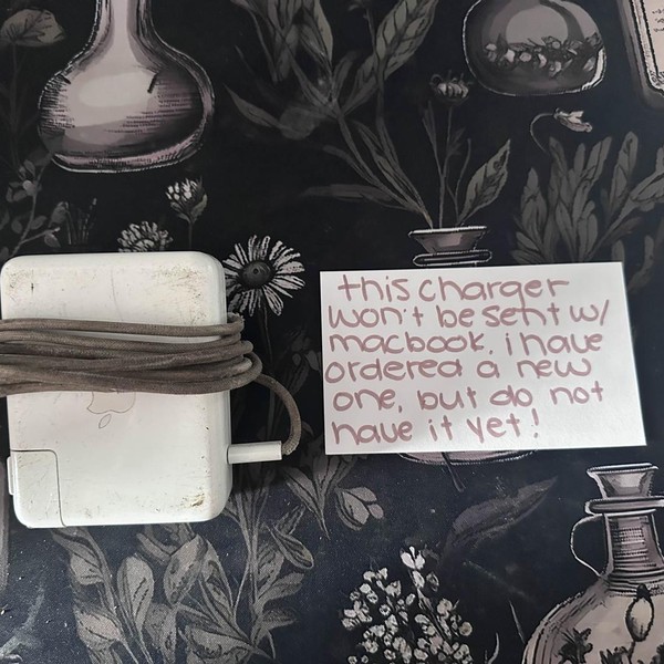 MacBook Pro 2023 - 16 inch - 1 TB, Silver, 32 GB, Apple M2 Pro 12-core