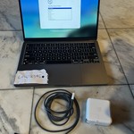 Good MacBook Air 2022 (M2) - 13 inch - 512 GB, Silver, 8 GB, Apple M2
