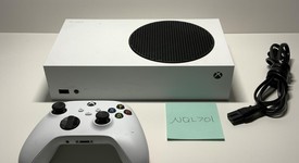 Fair
													Xbox Series S (2020) - White, 512 GB, photo 1 of 6