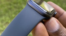 Mint
													Apple Watch Series 5 40mm - Gray, A2092 - GPS, Aluminum, photo 2 of 13
