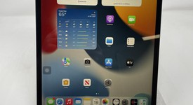 Good
													Apple iPad Pro 12.9" 4th Gen 2020 - Unlocked, Gray, 1 TB, A2069, photo 1 of 6
