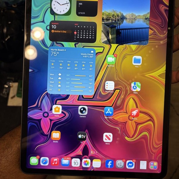 Apple iPad Pro 12.9 inch 4th Gen 2020 - Wi-Fi, 128 GB, Gray, A2229