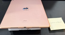 Mint
													Apple iPad Air 3rd Gen - Wi-Fi, Gold, 256 GB, photo 3 of 5