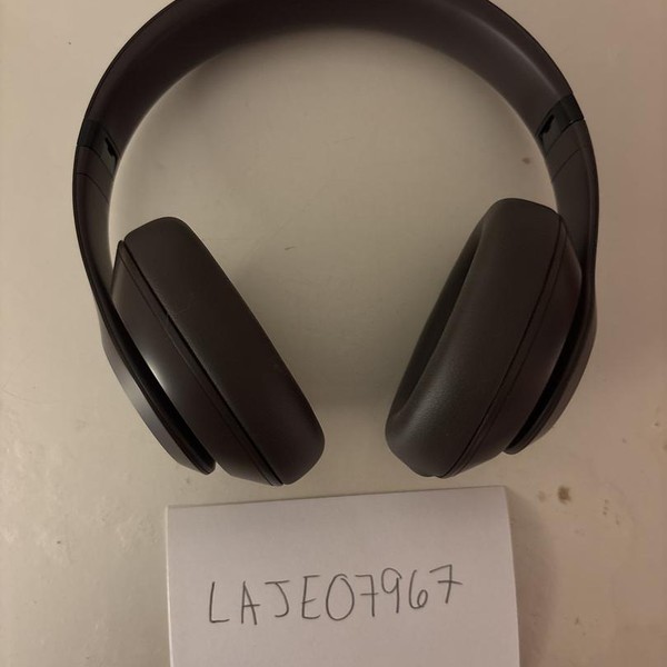 Beats Studio Pro - Brown
