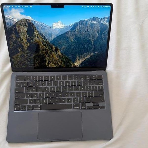 MacBook Air 2024 (M3) - 13 inch - 256 GB, Midnight, 8 GB, Apple M3, 8-core GPU