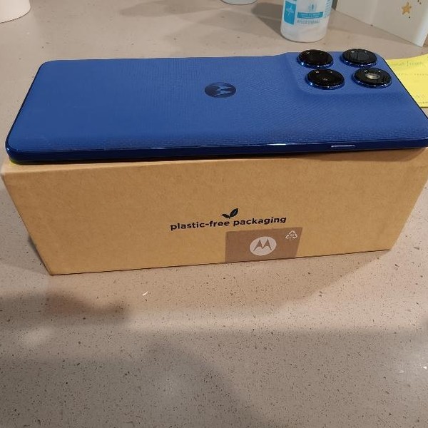 Motorola Edge 60 Pro - Unlocked, 256 GB, Blue, 8 GB