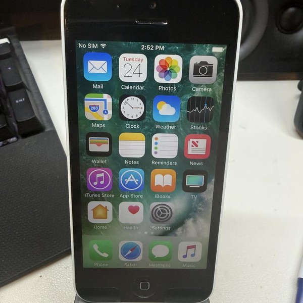 Apple iPhone 5C - AT&T, 16 GB, White, A1532