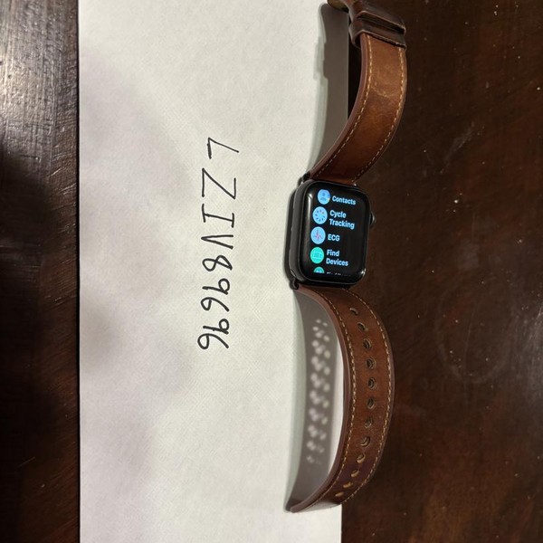 Apple Watch Series 5 40mm - Unlocked, Gray, A2094 Cellular, Aluminum