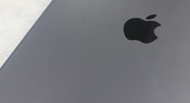 Fair
													Apple iPad 9th Gen - Unlocked, Gray, 64 GB, A2603, photo 5 of 11