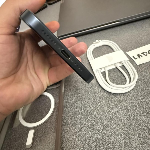 Apple iPhone 15 Pro Max - Unlocked, 256 GB, Blue, A2849