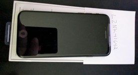 Mint
													Apple iPhone SE 2nd Gen 2020 - Unlocked, Black, 64 GB, A2275, photo 4 of 4