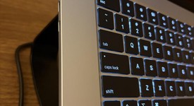 Mint
													MacBook Air 2025 (M4) - 15" - Apple M4, Sky Blue, 512 GB, 16 GB, photo 2 of 16