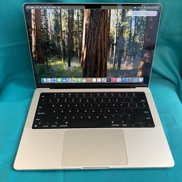MacBook Pro 2021 - 14 inch - 1 TB, Silver, 16 GB, Apple M1 Pro 10-core
