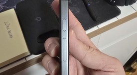 Mint
													Google Pixel 9a - Unlocked, Obsidian, 128 GB, 8 GB, photo 4 of 7