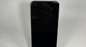 Good
													Apple iPhone SE 2nd Gen 2020 - Unlocked, White, 64 GB, A2275, photo 3 of 11