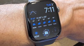 Mint
													Apple Watch Series 10 46mm - Unlocked, Natural, A3003 - Cellular, Titanium, photo 4 of 11