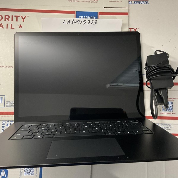 Microsoft Surface Laptop 3 - 256 GB, Black, 16 GB, Intel Core i7, 15 inch