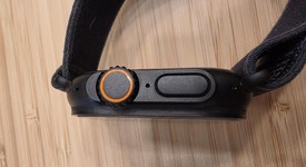 Mint
													Apple Watch Ultra 2 49mm - Unlocked, Black, A2986, photo 4 of 10