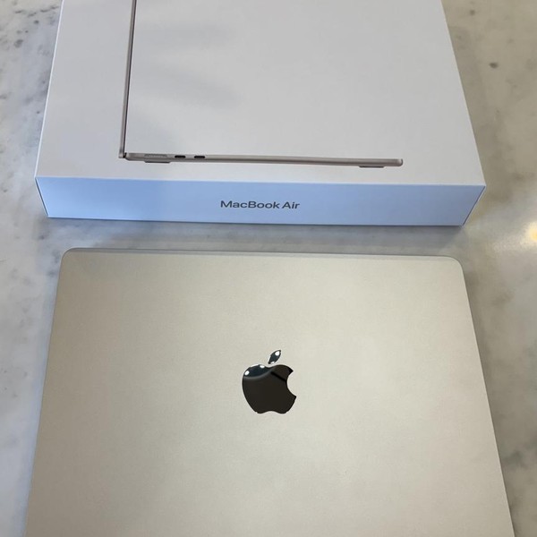 MacBook Air 2025 (M4) - 13 inch - 512 GB, Starlight, 24 GB, Apple M4