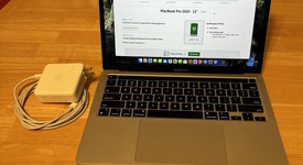 Good
													MacBook Pro 2020 - 13" - Apple M1, Silver, 512 GB, 8 GB, photo 1 of 7