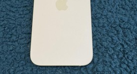 Mint
													Apple iPhone 15 - Verizon, Yellow, 128 GB, A2846, photo 5 of 10