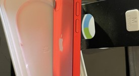 Mint
													Apple iPhone 12 - Unlocked, Red, 128 GB, A2172, photo 4 of 9