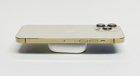 Mint
													Apple iPhone 13 Pro Max - Unlocked, Gold, 256 GB, A2484, photo 5 of 9