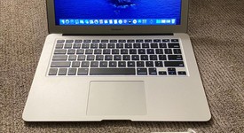 Good
													MacBook Air 2017 - 13" - I5, Silver, 256 GB, 8 GB, photo 1 of 11