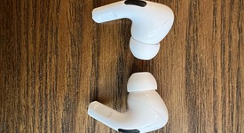 Used
													Apple AirPods Pro 1st Gen - Wireless Case, photo 4 of 7