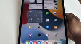 Good
													Apple iPad Pro 12.9" 4th Gen 2020 - Unlocked, Gray, 512 GB, A2069, photo 1 of 18