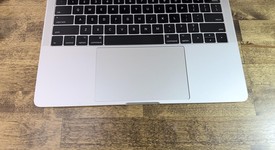 Fair
													MacBook Pro 2017 (No Touch Bar) - 13" - I5, Silver, 256 GB, 8 GB, photo 2 of 7
