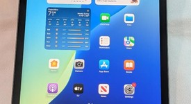 Good
													Apple iPad 8th Gen - Wi-Fi, Gray, 32 GB, A2270, photo 1 of 4